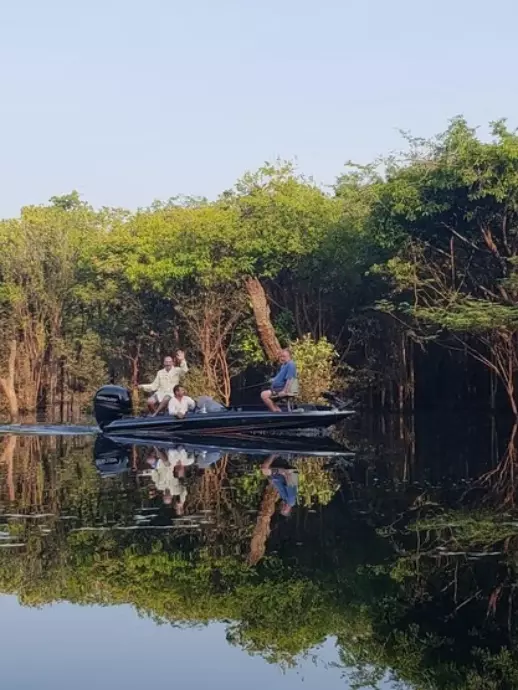 Navegando pelos Lagos e Canais