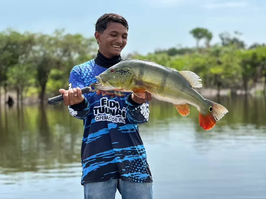Guia Nativo Mostrando o Ponto de Pesca